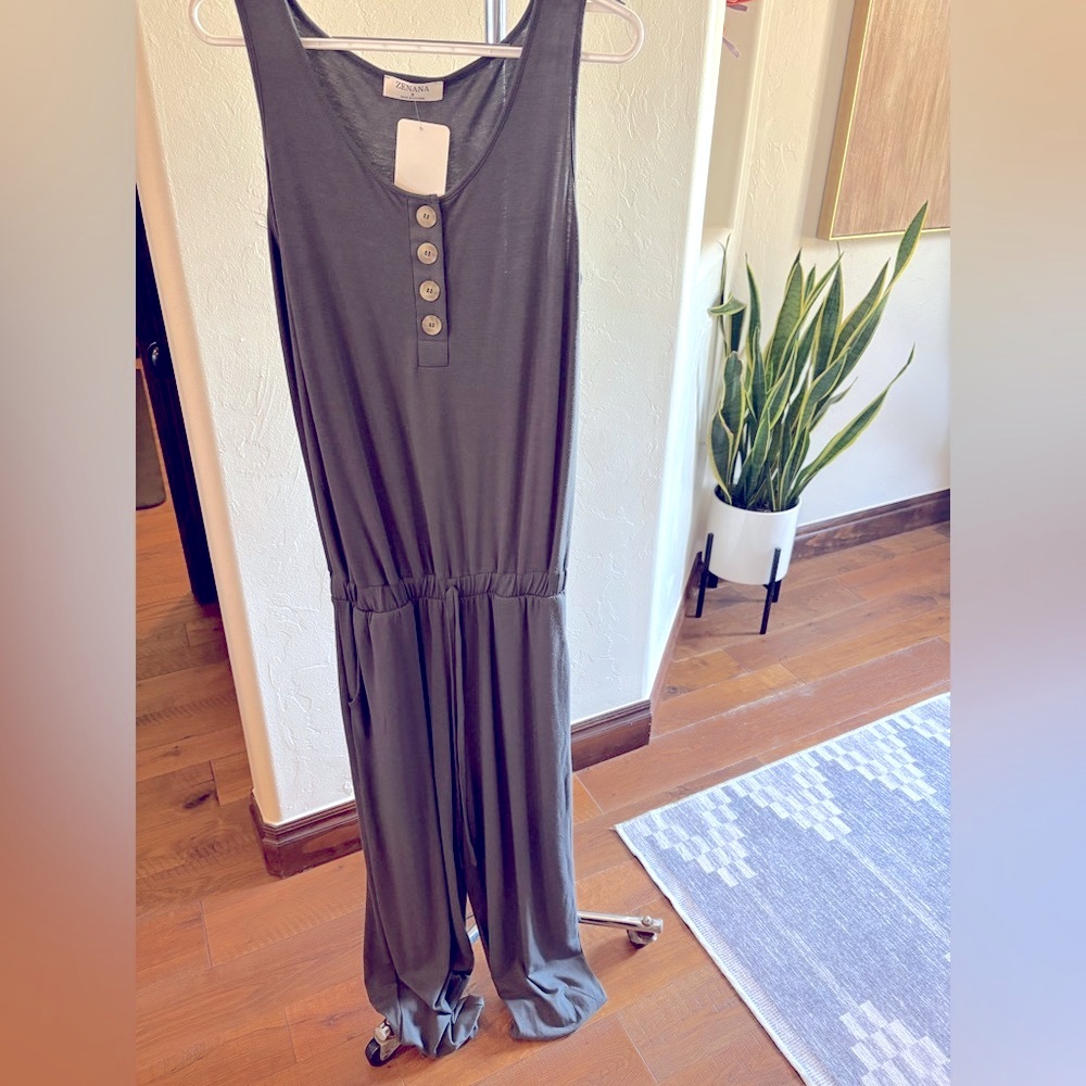 Zenana Outfitters Charcoal Sleeveless Jumpsuit